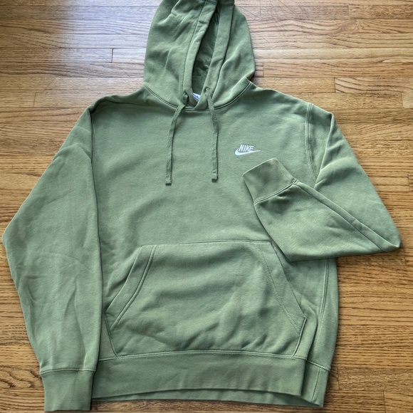 Green Nike Club fleece - Picture 3 of 4